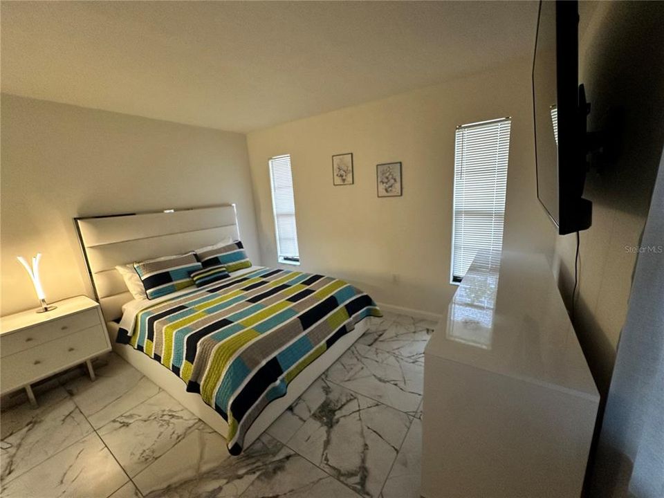 На продажу: $550,000 (4 спален, 0 ванн, 2086 Квадратных фут)