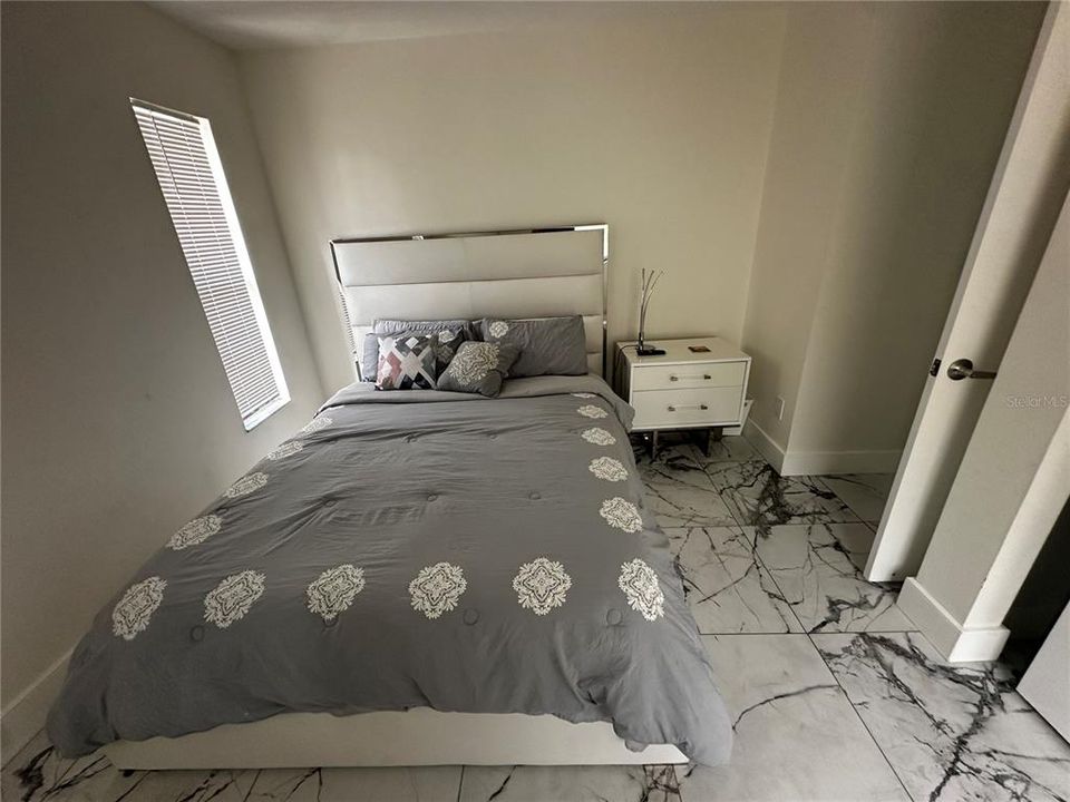 На продажу: $550,000 (4 спален, 0 ванн, 2086 Квадратных фут)