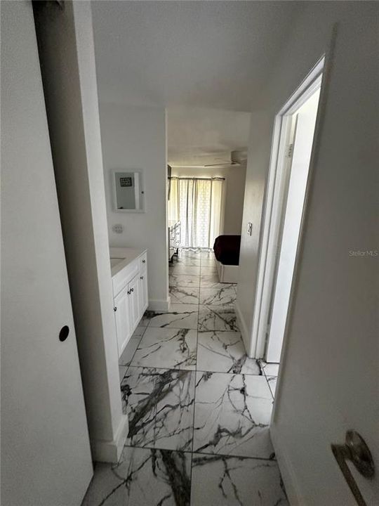 На продажу: $550,000 (4 спален, 0 ванн, 2086 Квадратных фут)