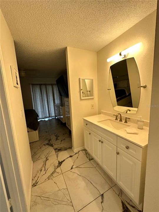 На продажу: $550,000 (4 спален, 0 ванн, 2086 Квадратных фут)