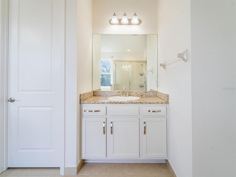 В аренду: $3,800 (5 спален, 4 ванн, 3381 Квадратных фут)