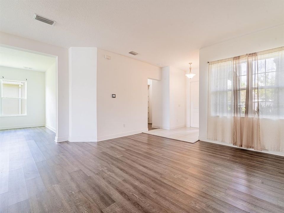 В аренду: $3,800 (5 спален, 4 ванн, 3381 Квадратных фут)