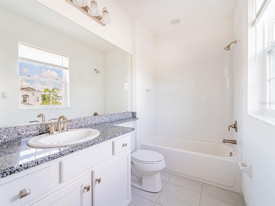 В аренду: $3,800 (5 спален, 4 ванн, 3381 Квадратных фут)