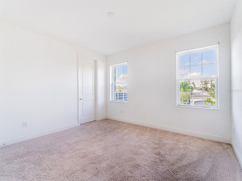 В аренду: $3,800 (5 спален, 4 ванн, 3381 Квадратных фут)