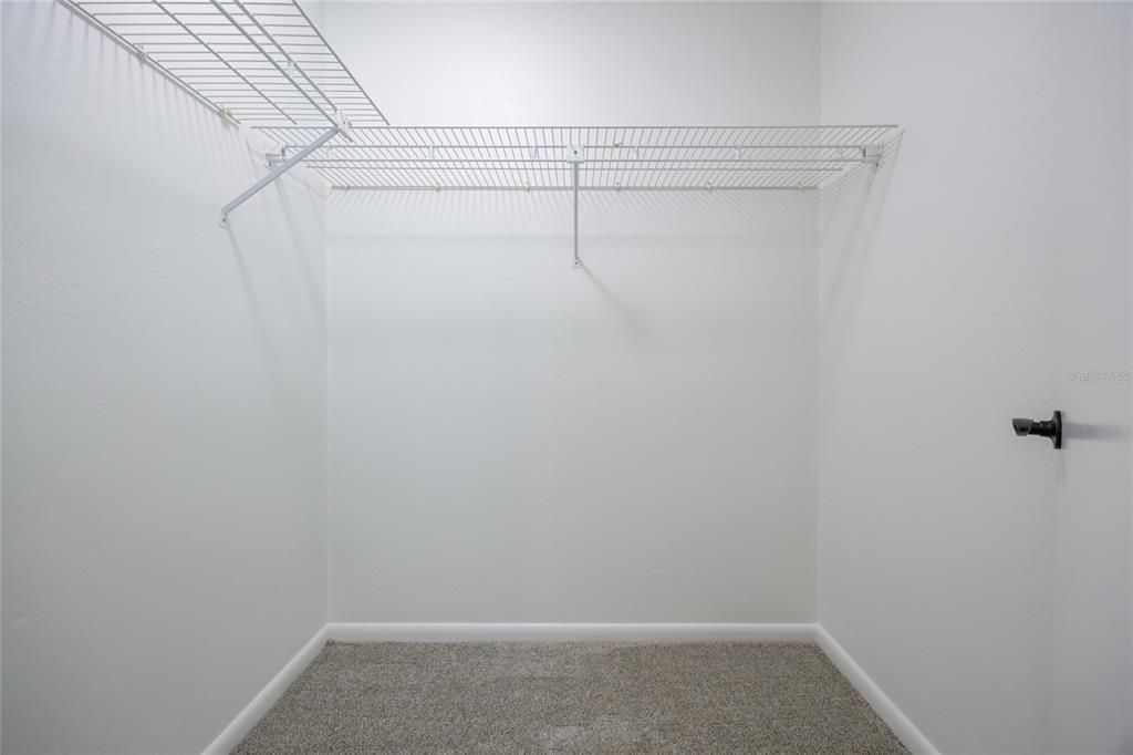 For Sale: $232,000 (2 beds, 2 baths, 1392 Square Feet)