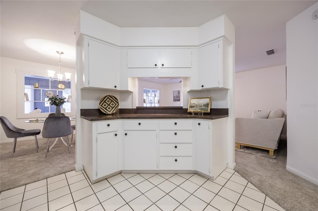 For Sale: $232,000 (2 beds, 2 baths, 1392 Square Feet)