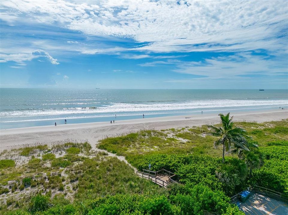 For Sale: $415,000 (2 beds, 2 baths, 1104 Square Feet)