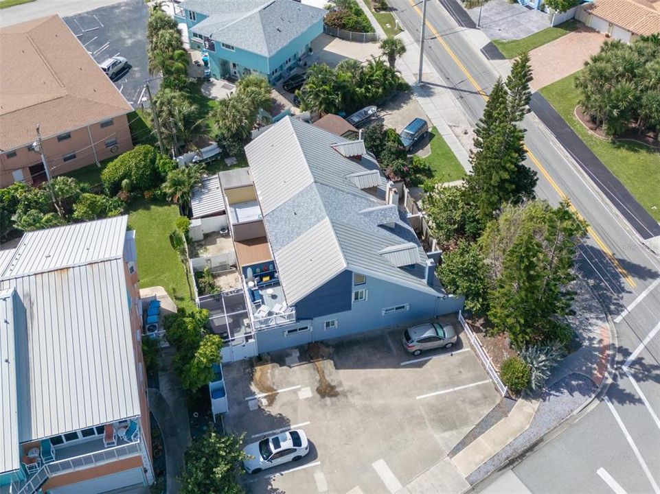 For Sale: $415,000 (2 beds, 2 baths, 1104 Square Feet)