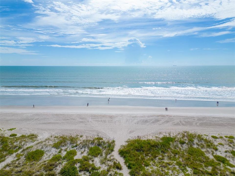 For Sale: $415,000 (2 beds, 2 baths, 1104 Square Feet)