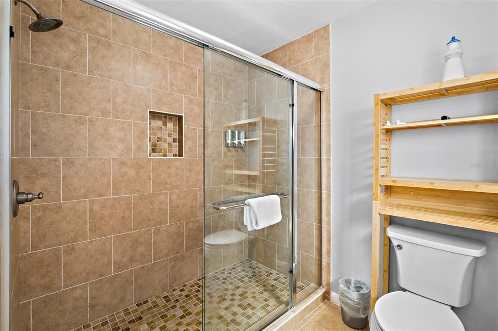 For Sale: $415,000 (2 beds, 2 baths, 1104 Square Feet)