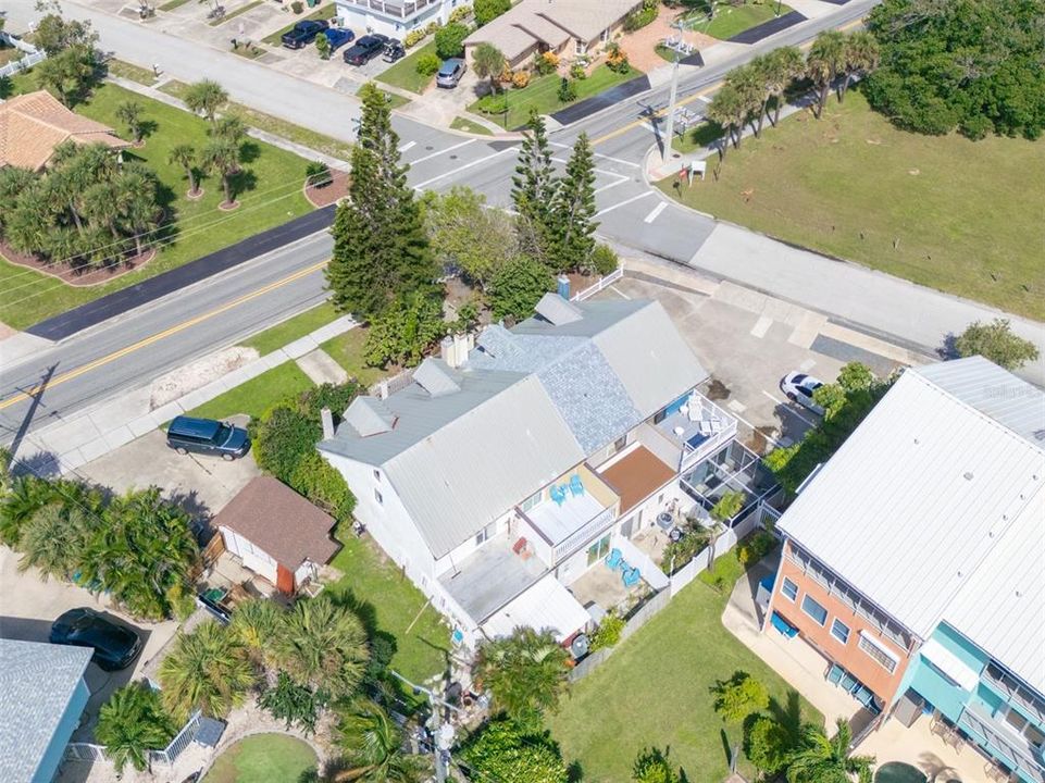 For Sale: $415,000 (2 beds, 2 baths, 1104 Square Feet)