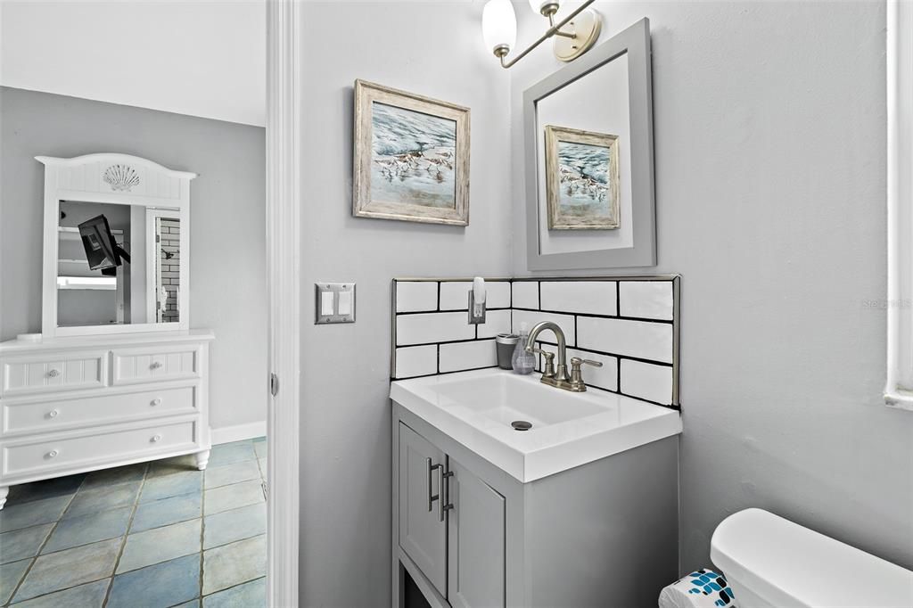 For Sale: $415,000 (2 beds, 2 baths, 1104 Square Feet)