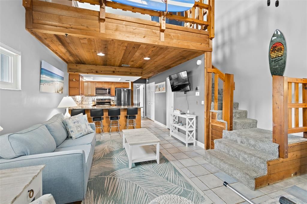 For Sale: $415,000 (2 beds, 2 baths, 1104 Square Feet)