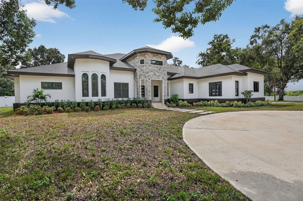 Active With Contract: $1,949,000 (7 beds, 5 baths, 6396 Square Feet)