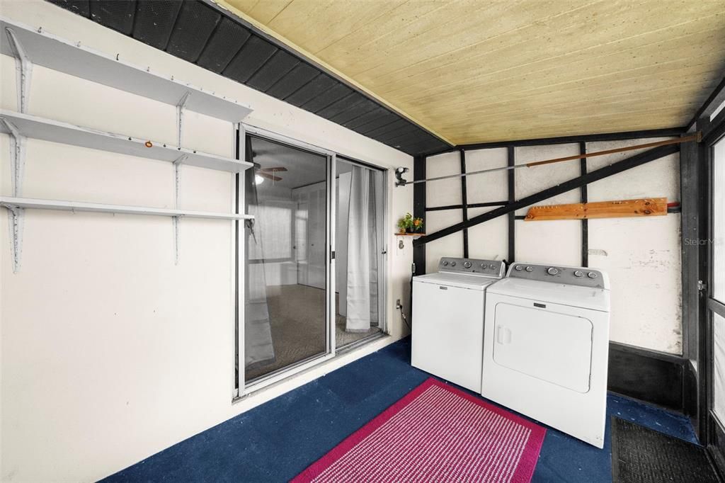 合同活跃: $107,500 (1 贝兹, 1 浴室, 593 平方英尺)