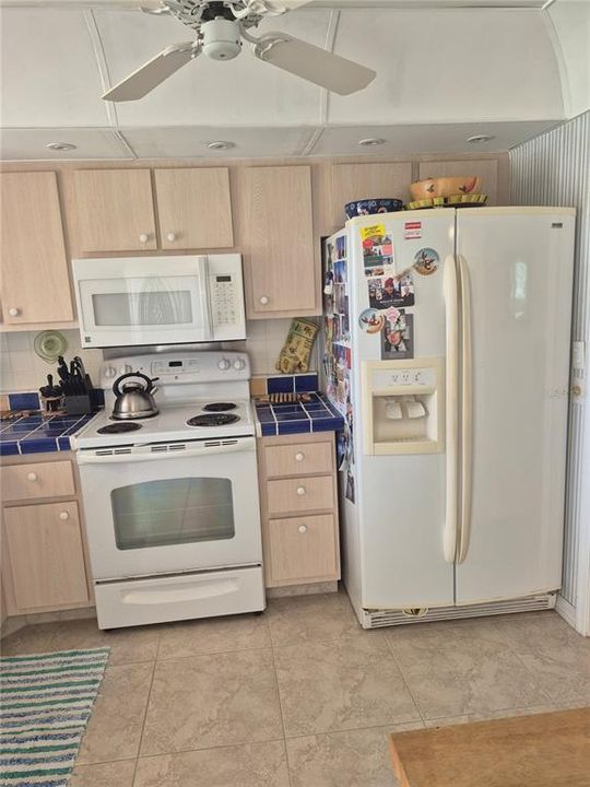 En Venta: $269,000 (2 camas, 2 baños, 1045 Pies cuadrados)