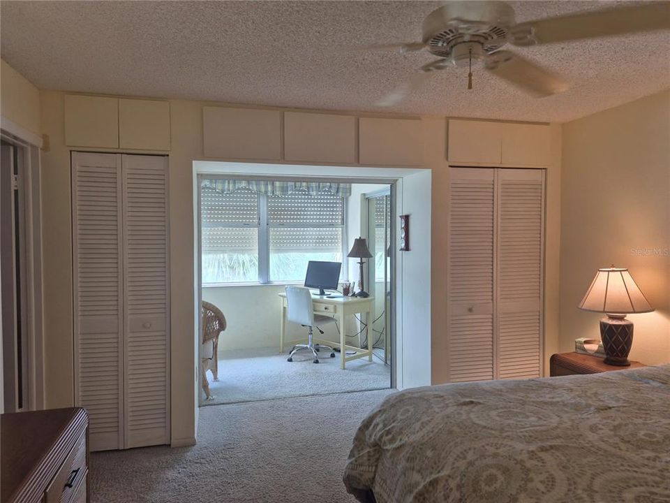 En Venta: $269,000 (2 camas, 2 baños, 1045 Pies cuadrados)