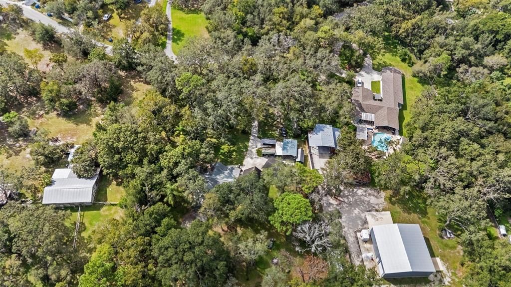 Под контрактом: $489,999 (4 спален, 3 ванн, 2047 Квадратных фут)