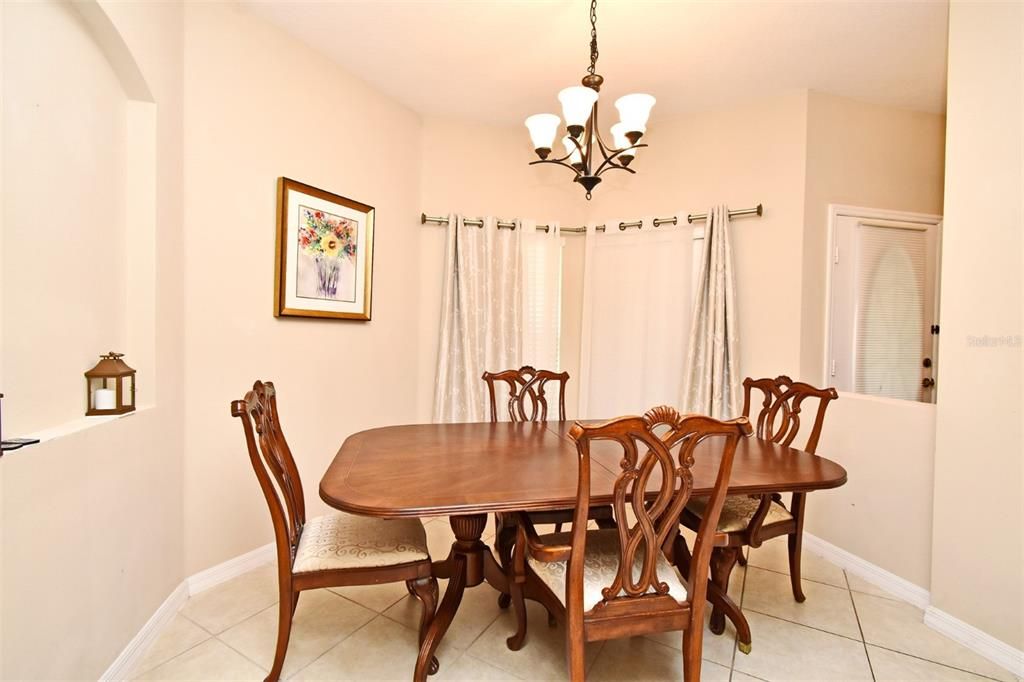 En Venta: $369,900 (3 camas, 2 baños, 1914 Pies cuadrados)