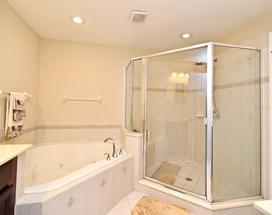 En Venta: $369,900 (3 camas, 2 baños, 1914 Pies cuadrados)