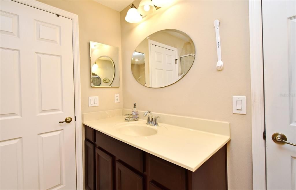 En Venta: $369,900 (3 camas, 2 baños, 1914 Pies cuadrados)