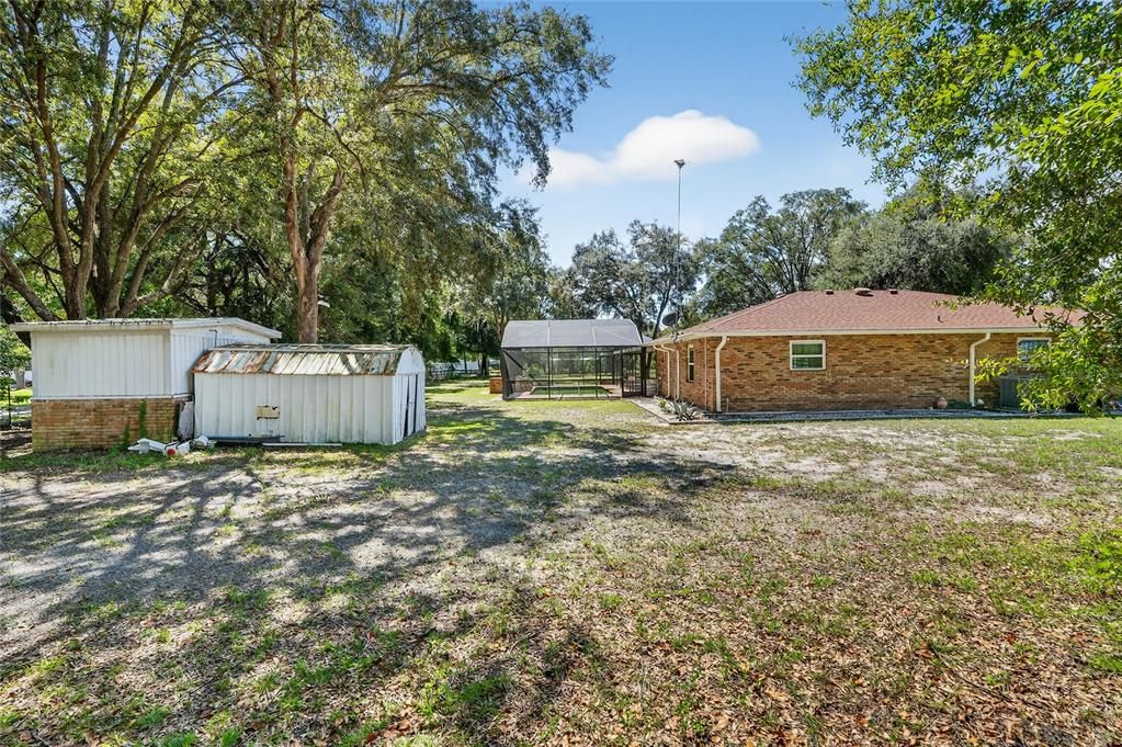 For Sale: $405,000 (3 beds, 2 baths, 1981 Square Feet)