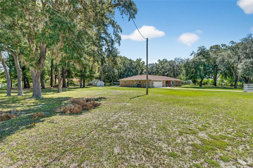 For Sale: $405,000 (3 beds, 2 baths, 1981 Square Feet)