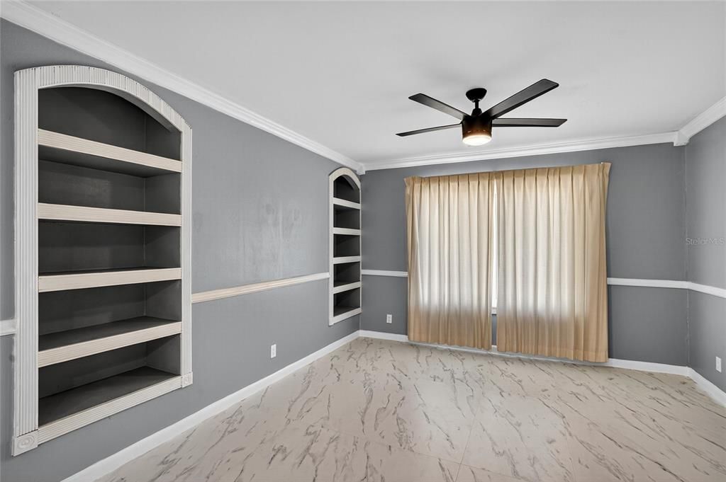 For Sale: $405,000 (3 beds, 2 baths, 1981 Square Feet)