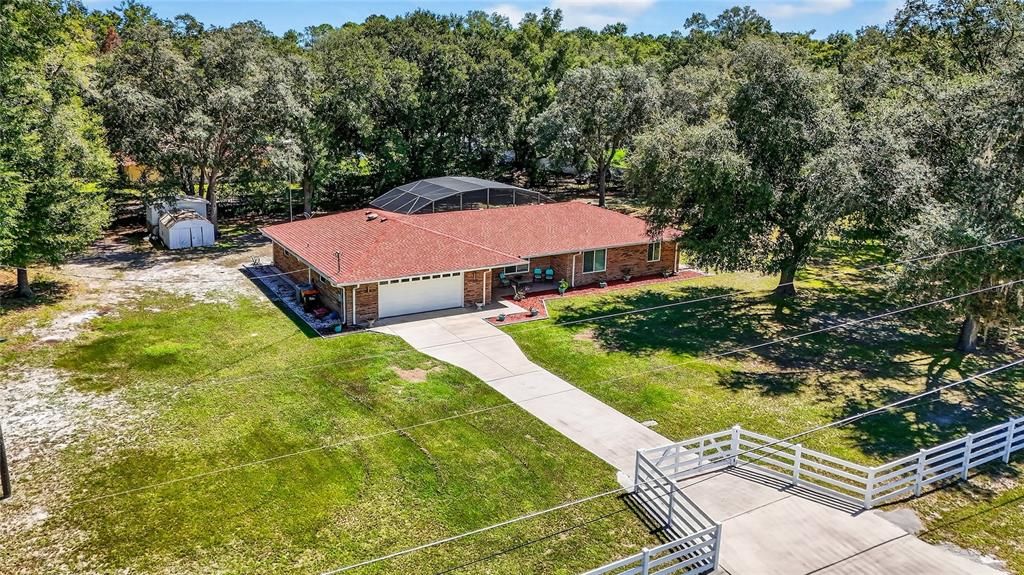 For Sale: $405,000 (3 beds, 2 baths, 1981 Square Feet)