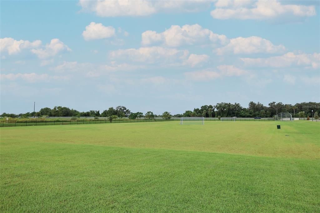 出租: $2,295 (3 贝兹, 2 浴室, 1640 平方英尺)