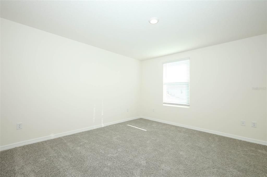 出租: $2,295 (3 贝兹, 2 浴室, 1640 平方英尺)