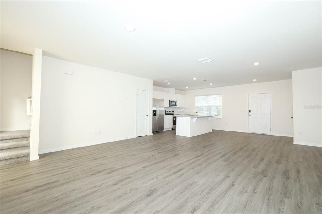 出租: $2,295 (3 贝兹, 2 浴室, 1640 平方英尺)