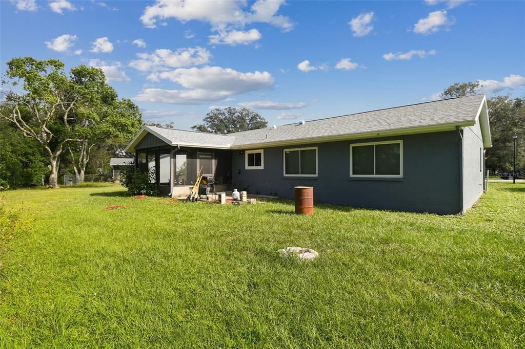 待售: $260,000 (2 贝兹, 2 浴室, 1397 平方英尺)