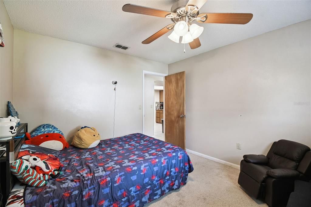 待售: $260,000 (2 贝兹, 2 浴室, 1397 平方英尺)