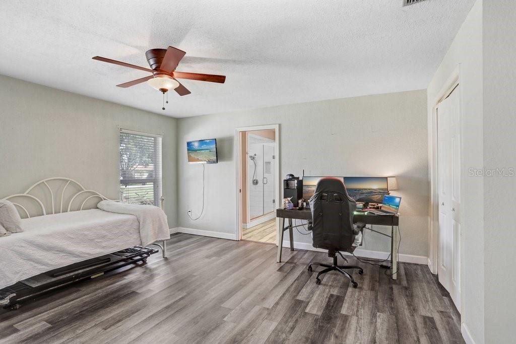 For Sale: $419,900 (3 beds, 2 baths, 1859 Square Feet)