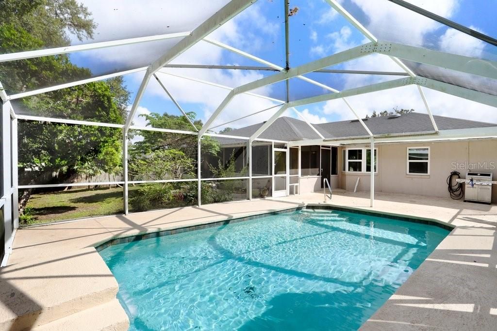 For Sale: $419,900 (3 beds, 2 baths, 1859 Square Feet)