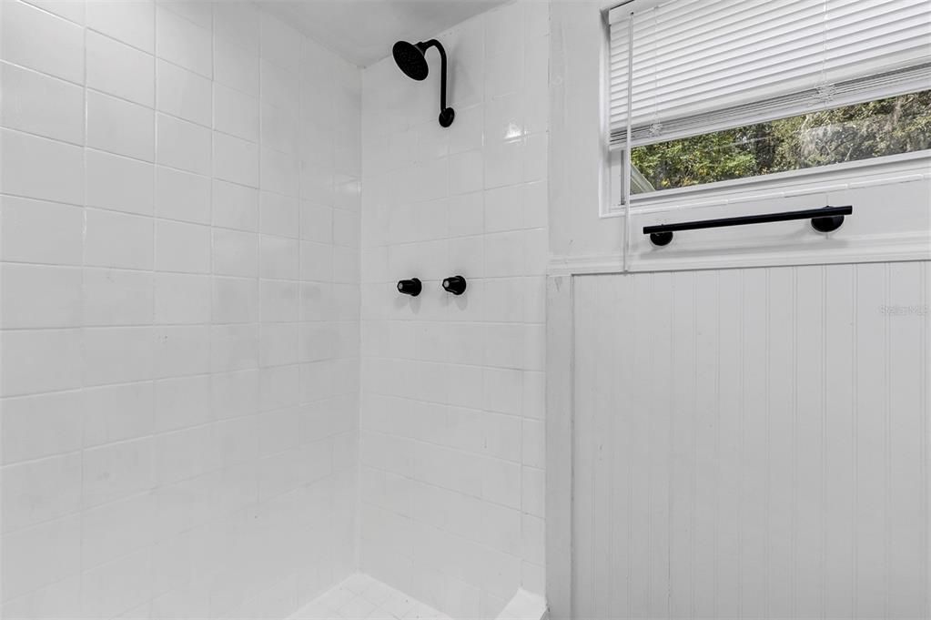 En Venta: $213,500 (3 camas, 2 baños, 1461 Pies cuadrados)