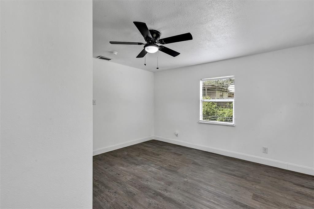 En Venta: $213,500 (3 camas, 2 baños, 1461 Pies cuadrados)