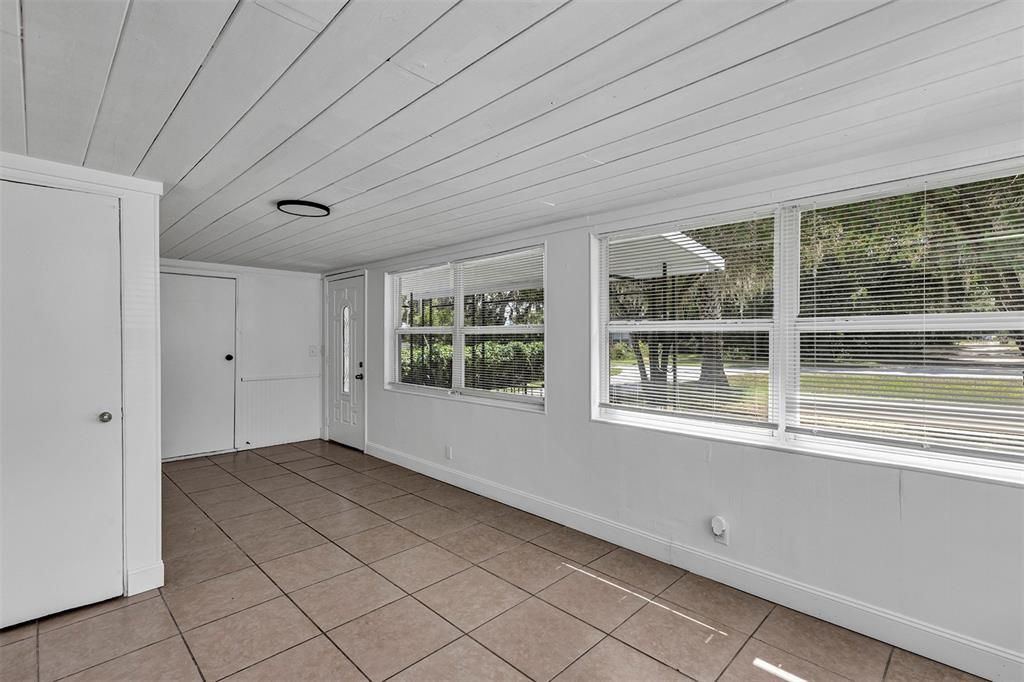 En Venta: $213,500 (3 camas, 2 baños, 1461 Pies cuadrados)