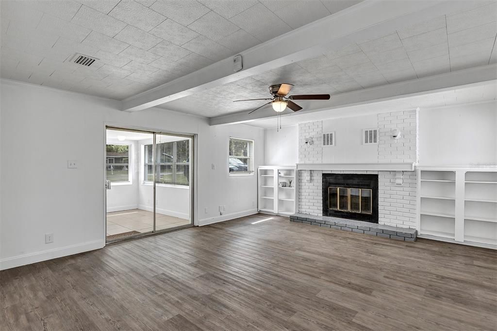 En Venta: $213,500 (3 camas, 2 baños, 1461 Pies cuadrados)