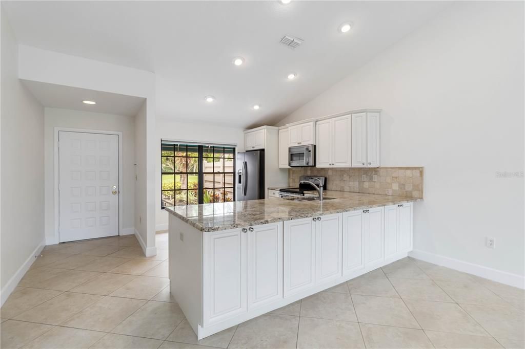 En Venta: $329,000 (2 camas, 2 baños, 1380 Pies cuadrados)