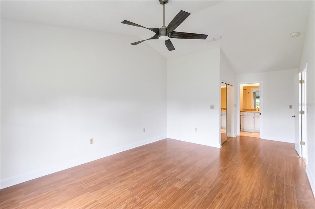 En Venta: $329,000 (2 camas, 2 baños, 1380 Pies cuadrados)