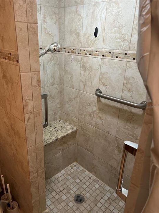 待售: $179,000 (3 贝兹, 2 浴室, 1292 平方英尺)