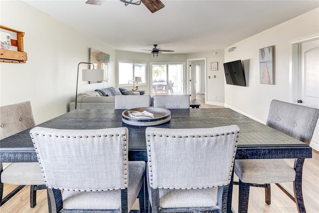 En Venta: $1,900,000 (4 camas, 3 baños, 1835 Pies cuadrados)