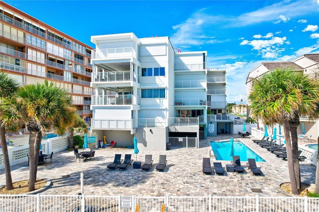 En Venta: $1,900,000 (4 camas, 3 baños, 1835 Pies cuadrados)