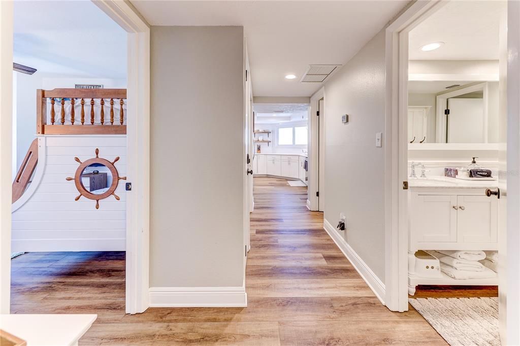 En Venta: $1,900,000 (4 camas, 3 baños, 1835 Pies cuadrados)