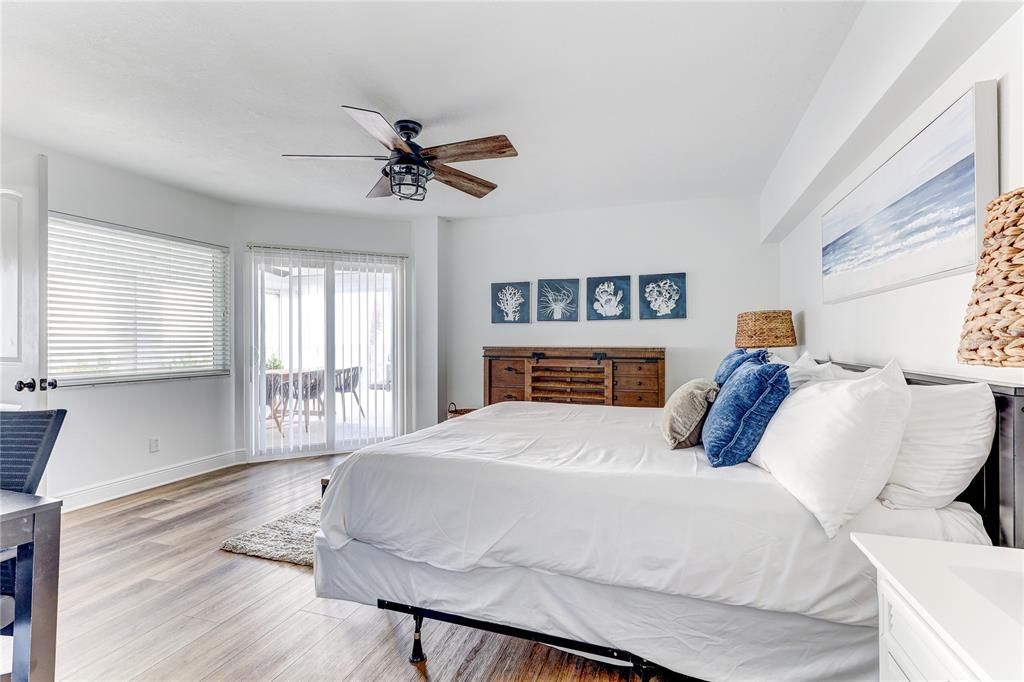 En Venta: $1,900,000 (4 camas, 3 baños, 1835 Pies cuadrados)