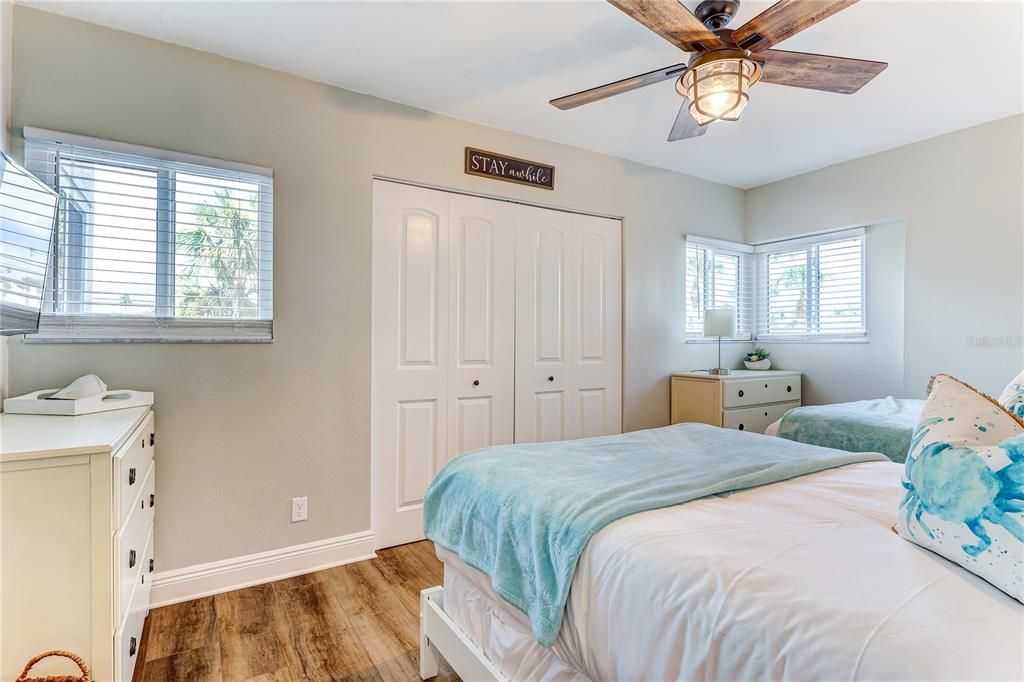 En Venta: $1,900,000 (4 camas, 3 baños, 1835 Pies cuadrados)