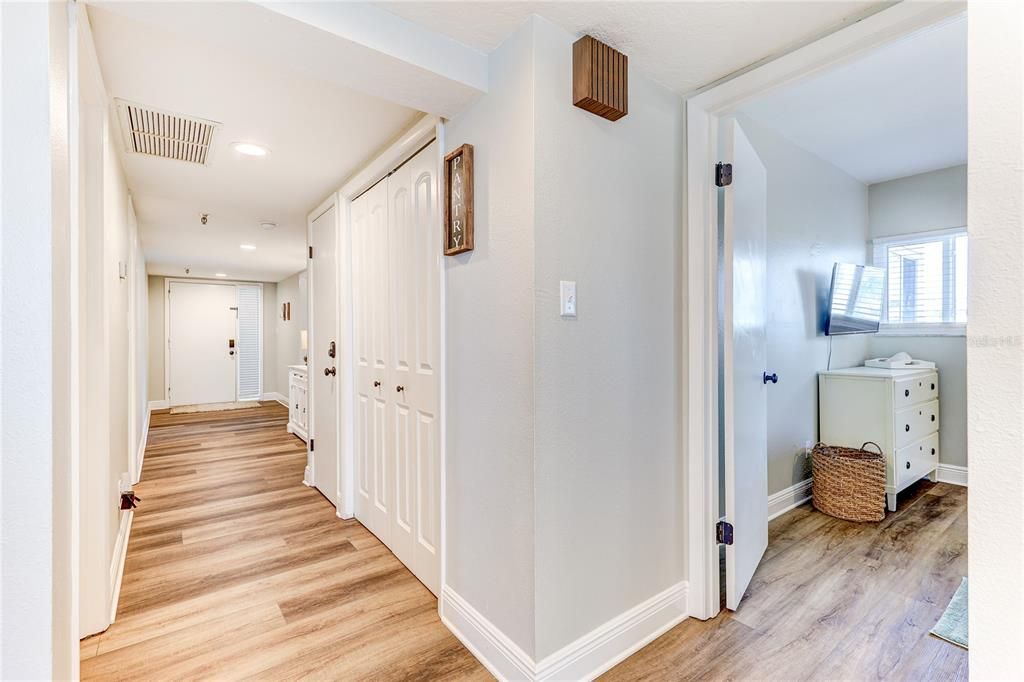 En Venta: $1,900,000 (4 camas, 3 baños, 1835 Pies cuadrados)