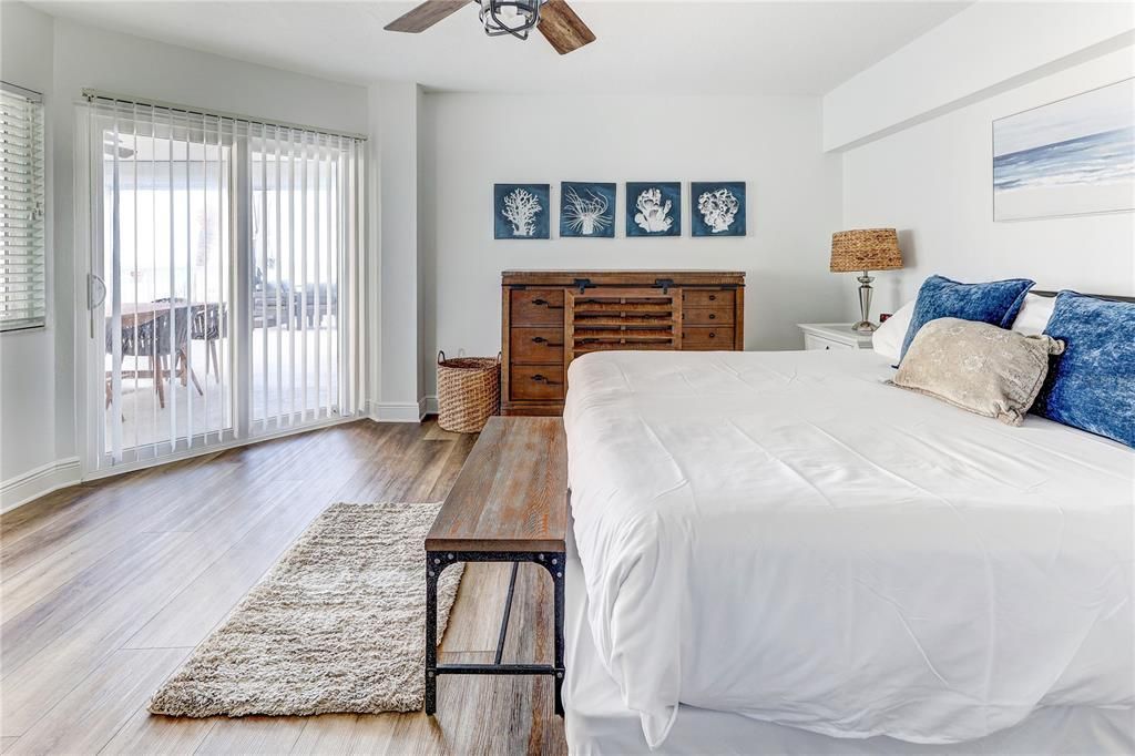 En Venta: $1,900,000 (4 camas, 3 baños, 1835 Pies cuadrados)